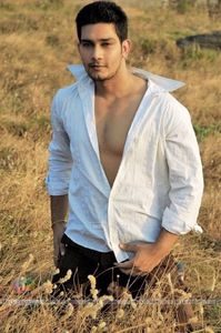 Vineet Kumar-Kundan 4