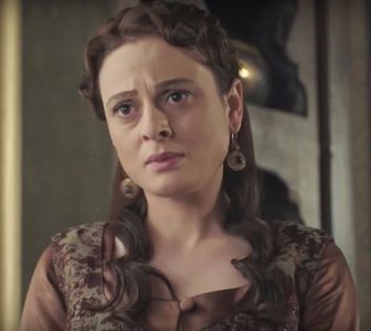 Menekşe (Eylem Yıldız)