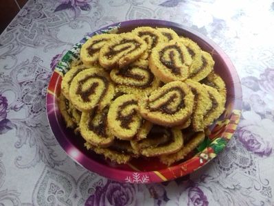 Ruladă cu marmeladă de piersici