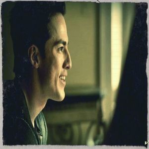 ღ. [apare de nicaieri si o imbratiseaza] Leannnnoooo! Surorela...=)))