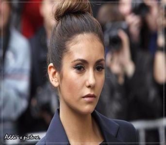 x. *incepe sa tipe* Aolooo o sa mor =)))#fel. Nu stiu nu-mi pasaaa daca il +; vad il omor:)=)))))*urla pe acolo*#kath. *se uita la fiecare pe rand respirand repede si urla de parca ar fi jupuita de vie*=)))))))
