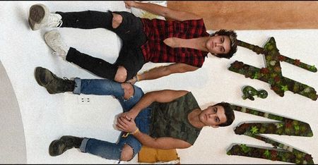 ━ Thunderstruck╭got Grayson&Ethan Dolan♡.