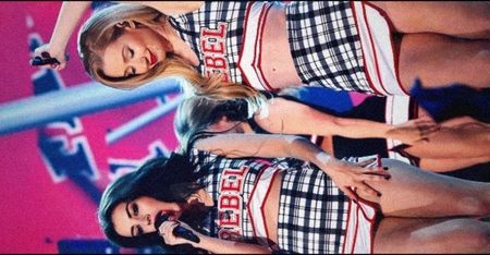 ━ Nightingale╭got Charli XCX & Iggy Azalea♡.