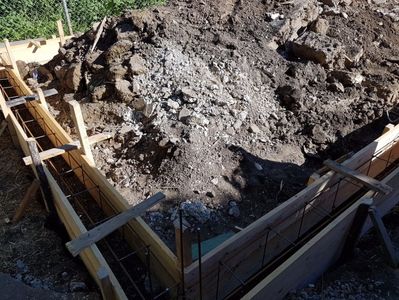 pregatit fierul in temelie si calotat