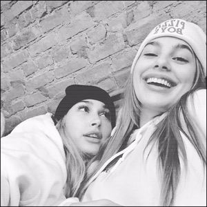 ·▪ͅ❛̈uͅͅoͅͅʇͅͅɥͅͅıͅͅuͅɓͅ◊█̺ๅ̺̺ı̺̺ʞ̺ǝ̺ὗṩ٭̬͔;. buzele. Fiind în picioarele goale păşeşte rapid datorit; faptului că gresia era destul de rece, până ajunge în dreptul canapelei. Fără a se mai gândi de două ori, se aruncă numaidecât pe aceasta, pe o parte, rezemându-şi capul cu ochii închişi de spătar.
