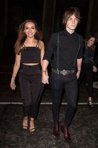 jade-thirlwall-at-new-year-celebrations-in-ondon-01-01-2017_8
