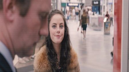 ×ʍɐɹɹıσɹ ☠ ¦   ¤se ridică de la masa la care stătea atunci când îl aude pe Tom înjurând şi se îndrea; spre el, străpânindu-şi râsul ce îi stătea pe buze¤ Ai o zi proastă, amice?
