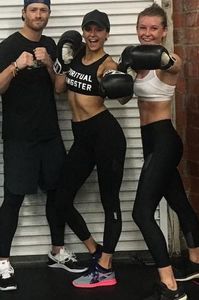 Nina-Dobrev-@nina-2017-04-04_L2xPSzlzYXBaWWhSNW0wZ1dXLW00bmVHN0ZLQT0vNTk5eDQ0MTo5MzJ4OTQwLzY0MHgwLzE