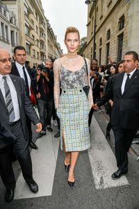 Karlie-Kloss--Christian-Dior-Show-SS-2017--05