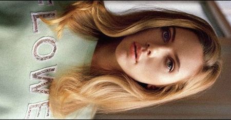 ━ XXSelenaGomezFanXX╭got Scarlett Johansson♡.
