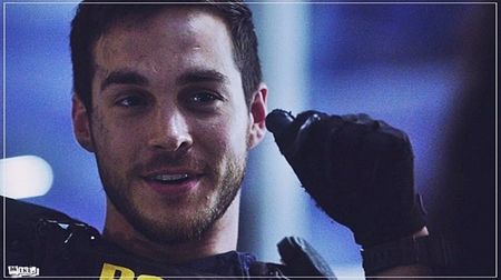 ∵∴ʷ͠ʳ͠ᵉ͠ᵃ͠ᵏ ͠ʰ͠ᵃ͠ᵛ͠ᵒ͠ᶜ͠ ❜☇ * Mințindu-i în legătură cu libertatea lor și totodată cu o sumă uriașă; de bani pe care nu plănuia să le-o acorde. *
