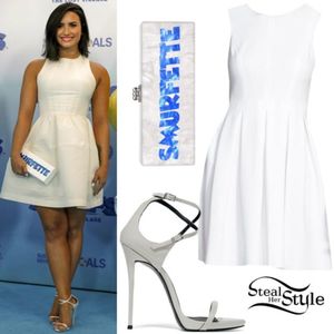 Demi_Lovato04-1