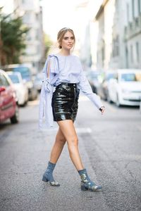 Chiara-Ferragni-is-wearing-miu-miu-tiara-frankie-shirt-isabel-marant-skirt-chiara-ferragni-collectio