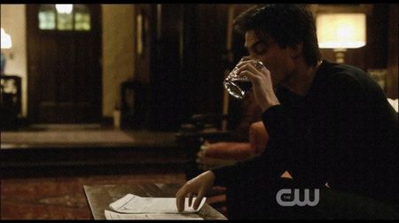 ━ Să-ţi stric intenţionat starea, dar îţi sugerez să mai stai puţin pentru că trebuie să vorbim...; despre Amelia.❞ Îşi lasă privirea în jos câteva secunde, apoi şi-o ridică la loc spre el, de data aceasta având o figură serioasă, lipsită de amuzamentul de mai devreme, unindu-şi buzele într-o linie 
