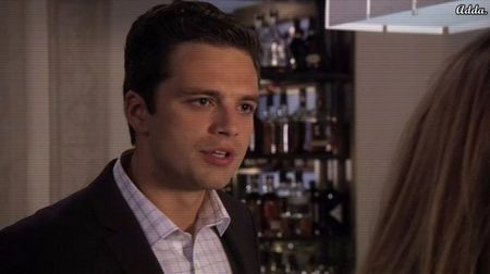 》Nu te-ai săturat să fii mereu folosită? Pentru că eu da, am fost alături de el când a venit +; după moartea mamei sale în Panama să mă caute. Dar se pare că vulpoiul a uitat de unde a plecat... *ia o gură zdravănă din pahar, urmând ca apoi să-l trântească înapoi pe masă*
