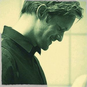 ╬ ﻉ√٥ﺎ; *se uita prin camera si o vede pe Hope* Ehhh, o sa se f-ta si ea la un moment dat. :))))