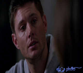 ✪ Si eu pe aici, am stat cu Hope. *o serveste cu inghetata pe Lexi, apoi sopteste spre Eric +; E si salbatica si irezistibila =)))))
