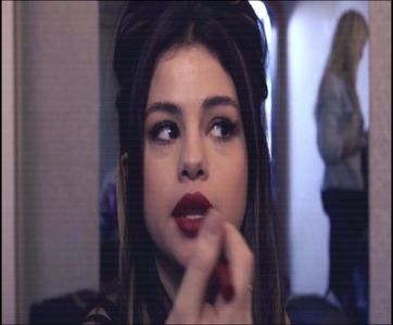 ╹░▏☘ 　 　ẕ.; care trebuie să îl atingi ca să-ți menți banii în cont. Cred. Mă rog, ideea e; că crew-urile ar putea fi provocate să terorizeze, într-un fel sau altul, un student care nu face parte dintr-un crew. Got it?
