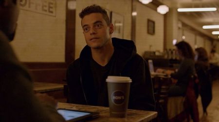 ☠ ¦   Ziua mea? Destul de... ăhm... se putea şi mai bine. #Stă puţin pe gânduri şi îşi ;+; pune coatele pe masă. ;  Îmi caut un loc de muncă de când am fost dat afară de la librărie şi pare că universul e împotriva mea. Ziua ta cum a fost?
