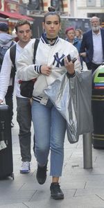 dua-lipa-leaves-global-radio-in-london-04-25-2017_5