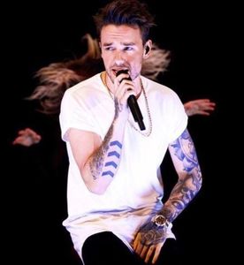 liam-payne-strip-that-down-performance