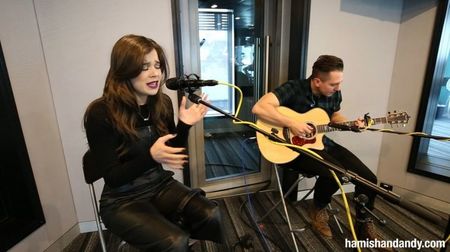 hailee-steinfeld-covers-justin-b-1140x641