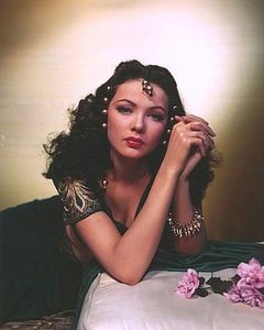 Gene-Tierney-gene-tierney-15679042-401-500