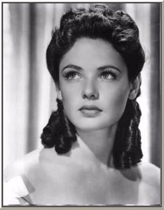 Gene-Tierney-gene-tierney-15679059-391-500