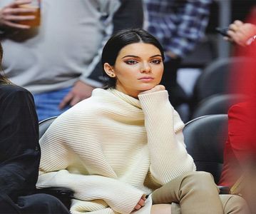 — c̮r̮u̮e̮l̮♥̷ǝɔuǝʇsᴉxǝ.; Nu iubire, cum să facem aşa ceva? #Soțul. Nu sunt, că eu nu semnez; nimic oricum... #Harry. Nu mulțumesc, mănâncă tu. #Dylan.
