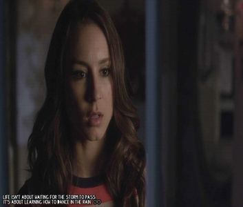 ϟ☾.єครt ☼F Eᴅᴇɴ ☪☂.  [cl] bun .. [# scoate cheeseburger-ul ei din pungă și îl desface luând o mușcăt; din el , mai că se înneacă , când aude de mesaj , înghite brusc tot din gură . mesaj ? legat de ce ?
