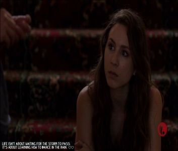 ϟ☾.єครt ☼F Eᴅᴇɴ ☪☂.  [cl] oh da ..[#râde . job-ul de care spuneai , pentru care te-ai mutat în oraș ; l-ai început deja ?!
