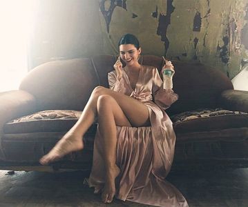 — c̮r̮u̮e̮l̮♥̷ǝɔuǝʇsᴉxǝ.; Siguuuur.:)) #Rosalinda. Bine, mă plictisesc, tu ce faci?:( #Cam.