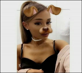 ». Păi de ce, mey, ce prostie a făcut?:<< + Mor de cald, încercând să revin la citit; dar încerc și să fac un intro ceva, că de obicei când mă plictisesc fac ori videoclipuri ori chestii de genul=))
