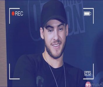 ♡ ∞┇; [cl] da , sigur că , cred .. e mai bine decât să șușotească toată scoala că taică-tu; se culcă cu profesoara substitută [#râde oarecum sec . dar presupun că și să ți se zică lucrurile alea a fost destul de nașpa ..
