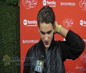 ♡ ∞┇; [cl] ea m-a făcut să jur că nu o să spun niciodată nimic despre asta și oricum; au trecut ani buni de atunci ..
