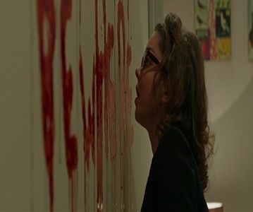 — ❞Sper și eu să găsesc persoana potrivită.❞ La scurt timp ajungem în fața casei mele și; deschid ușa încet. Mă uit în jur și strig ❞Mamă! Tată! Sunteți acasă?❞
