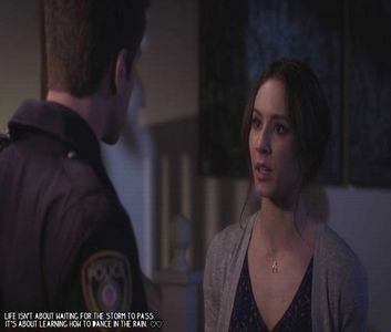 ϟ☾.єครt ☼F Eᴅᴇɴ ☪☂.  [cl] am uitat să fac cumpărăturile și am frigiderul gol , speram să; pot să îmi iau ceva gata făcut .. [#ridică din umeri . tu ce faci ?
