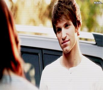 》*se încruntă ușor, deoarece nu auzise ceea ce murmurase, dar scutură din cap și +; surâde scurt, urmând-o. Se așează cu ea la o masă și se uită prin meniu, privind din când în când, către ea, atunci când nu-l  privea și era atentă-n meniu*
