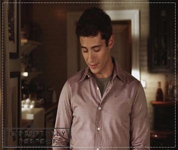 ┇» (iese din spital având o cafea de la tonomat în mână, și merge ușor spre casă amestecând -; în cafea pentru ca zahărul să se mai topească.)
