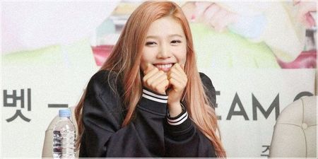 「 Day53 — 조이 — 05.08.2017 」