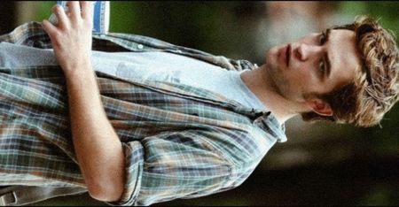 ━ UntamedSoul╭got Robert Pattinson♡.