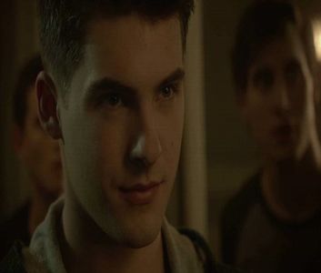 ♡ ∞┇; [cl] e în regulă .. chiar e .. mai rău e că mai mult ca sigur înșeală iar .. măcar atunci; a fost cu o profesoară suplinitoare , dar Aria a pomenit ceva de o .. o elevă ..  [#o spune pe un ton de parcă încă nu i-ar veni să creadă asta .
