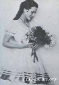 hedyassissiscan_01