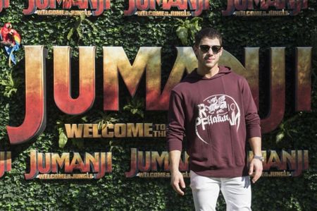 Nick+Jonas+Barcelona+Photo+Call+JUMANJI+WELCOME+W48l9vF04nwl