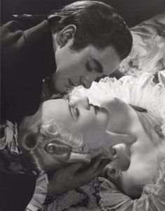 norma-shearer-and-tyrone-power-by-laszlo-willinger-from-marie-antoinette-1938