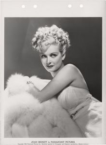 879701182_Joan_Bennett__key_book_portrait_2_05__gippo_122_448lo