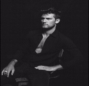 Alex Pettyfer ▫ ▫ ▫ ▫ ▫ ▫ ▫ ▫ ▫ ▫ ▫ ▫ ▫ song: https://www.youtube.com/watch?v=Tw4J4u2Rxm0 ♥; ❝Turning you into my home was the biggest mistake I have made, because you∙ve now left me homeless and heartbroken.❞
