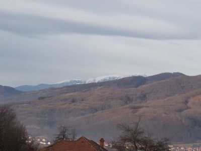 ... in fundal ... Buila, pudrata ... cu zapada; 05.01.2018
