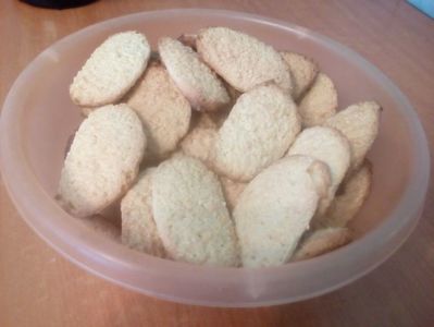 Biscuiți cu cocos și lămâie.