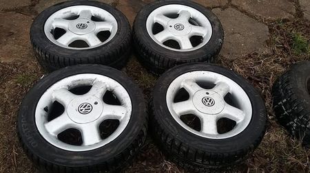4 x 100  r15  vw   400lei